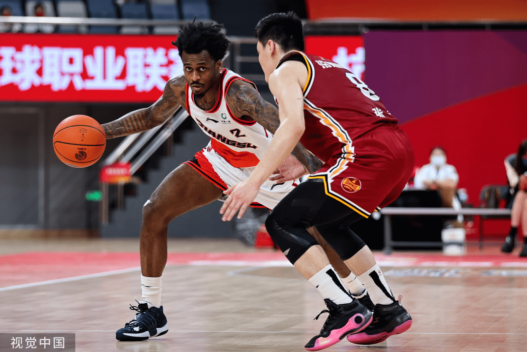 转折点亚特兰大手感冰凉,中超今晚攻防权衡,悬念犹存,更衣室氛围转暖(森向子突然的暴雨) 转折点亚特兰大手感冰凉,中超今晚攻防权衡,悬念犹存,更衣室氛围转暖(森向子突然的暴雨)